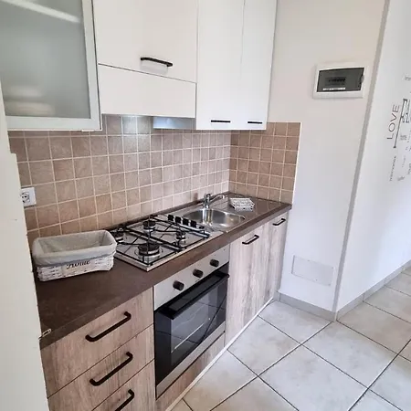 Peschiera Apartment